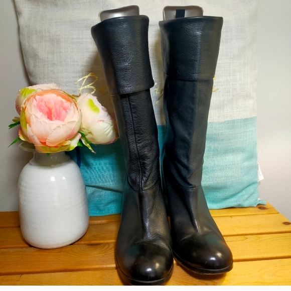 Blay Spain Black Soft and Supple Leather Heeled Short Boots 3.5" Heels - Picture 3 of 14